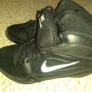 Nike women's 8 black high top sneaker